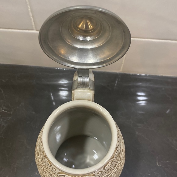 Vintage Anheuser-Bush Beer Stein - Picture 6 of 9